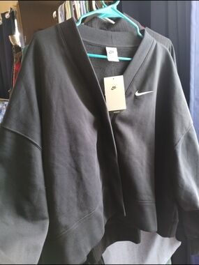 Nike Women's Black Open-Front Sweat Jacket